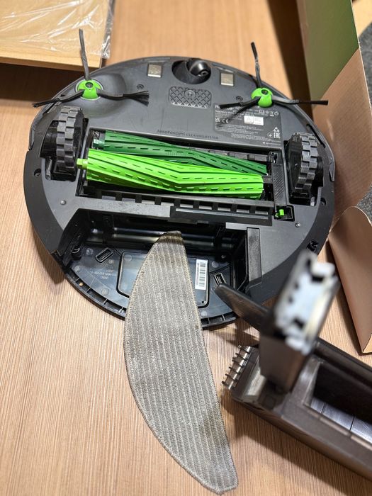 Roomba j5 COMBO