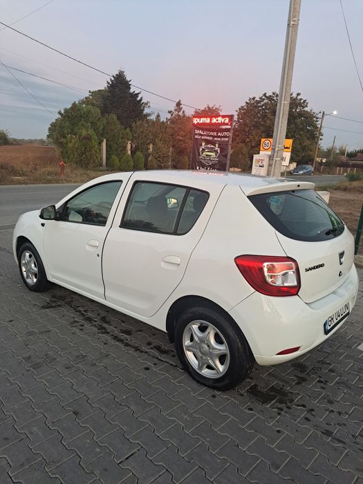 Vand Dacia  Sandero 0.9 tce cu GPL 2013