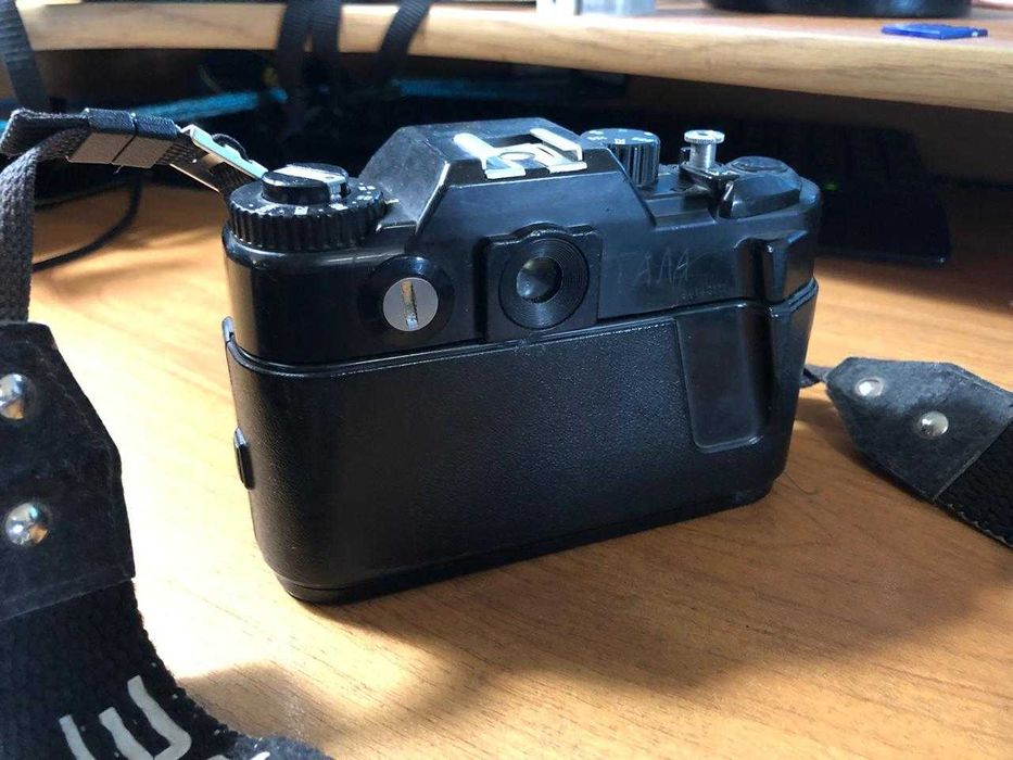 Фотоаппараты различные.