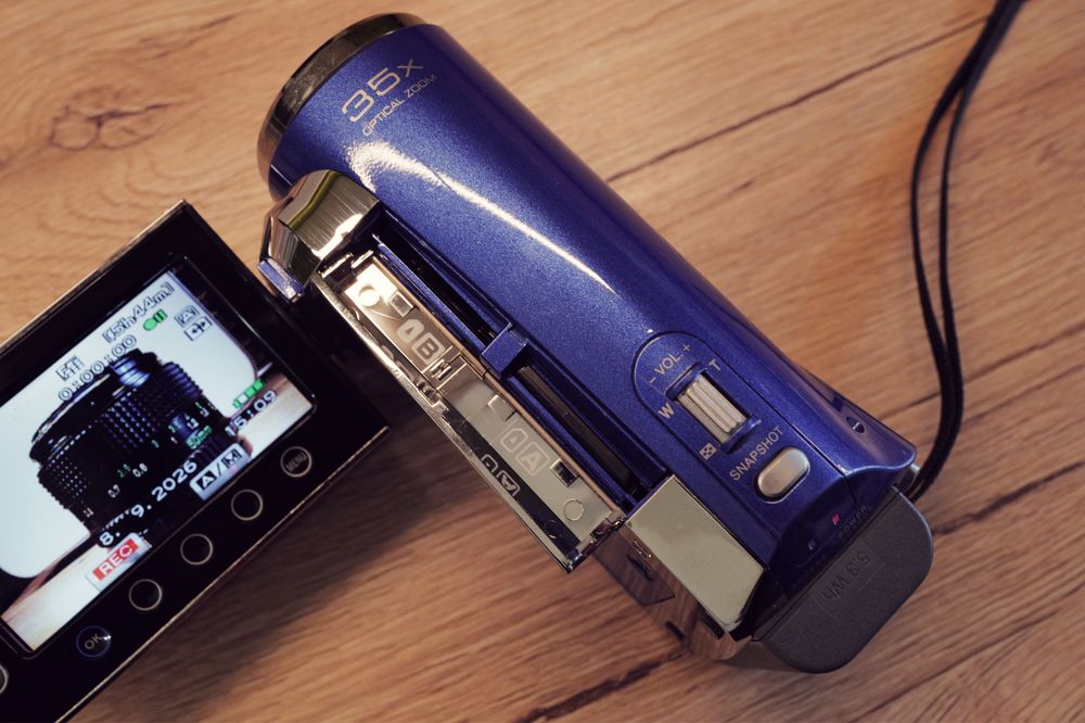 Camera handycam JVC Everio GZ-MS120AE video