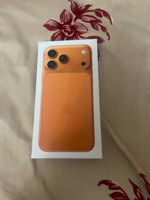 Vand iphone 17 pro max 1TB sigilat