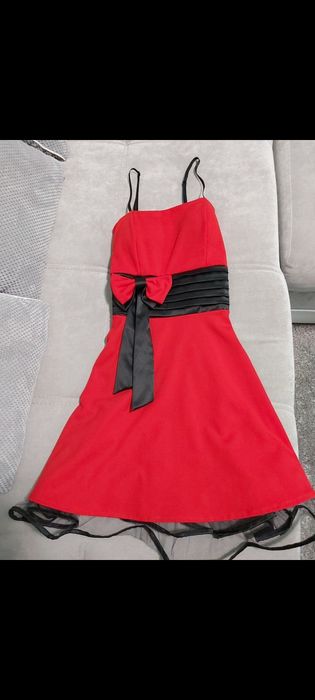 Елегантна, официална рокля