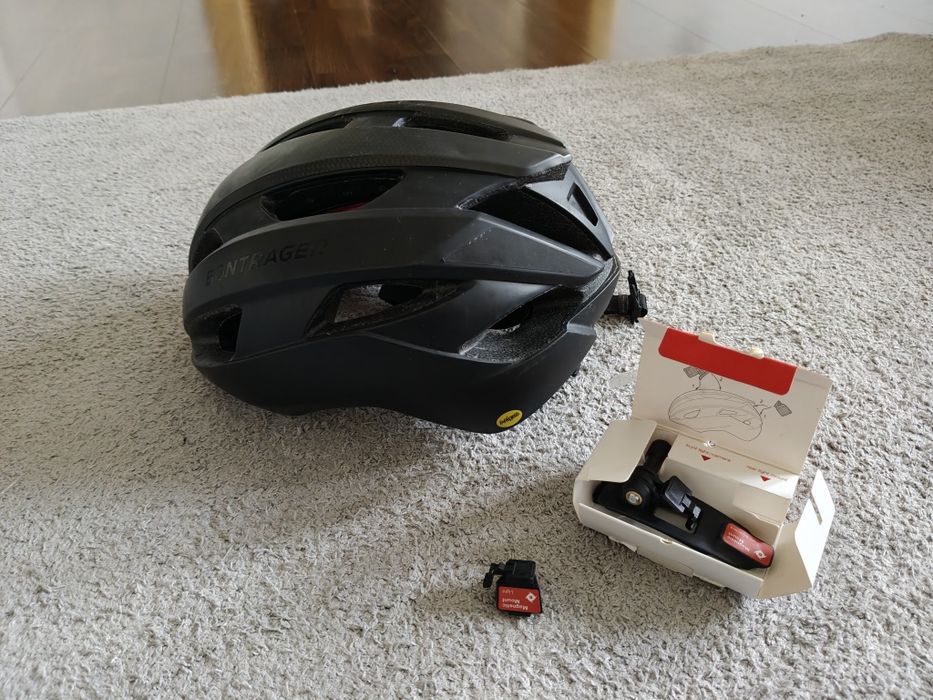 Casca de ciclism Bontrager Circuit marimea L sistem MIPS, inchidere BO