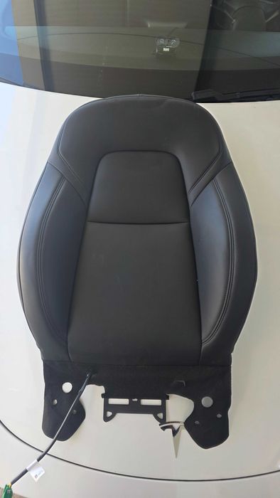 Scaune Fata Tesla Model Y 2023
