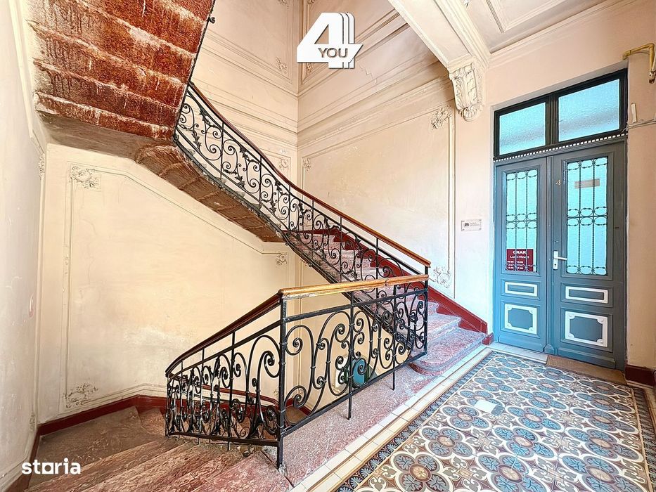 Închiriez apartament 3 camere, Ultracentral, B-dul. Revoluției, et.1