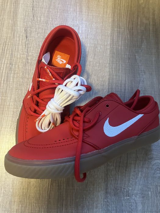 Nike si Jordan…6 perechi noi vand din colectie..nr 40