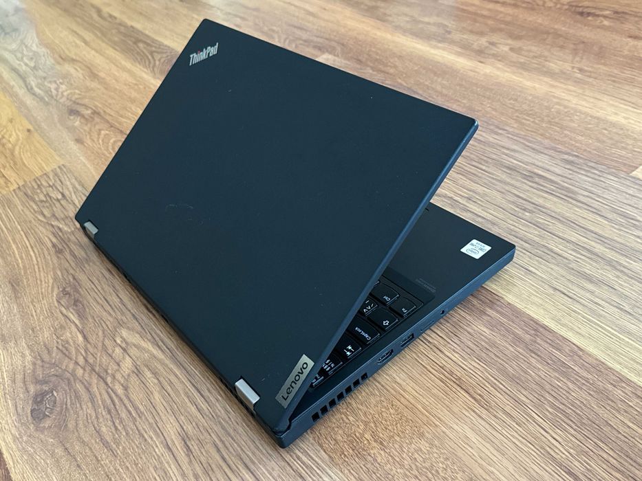 15.6' Full HD IPS Core i7-10850H Lenovo ThinkPad P15 16GB DDR4/256GB NVMe/Quadro T1000 4GB/Бат 6ч