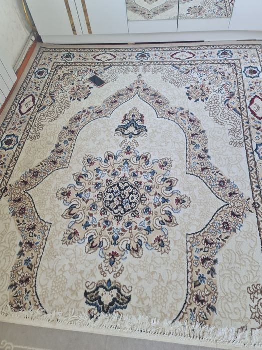 Кілем сатылады срочно