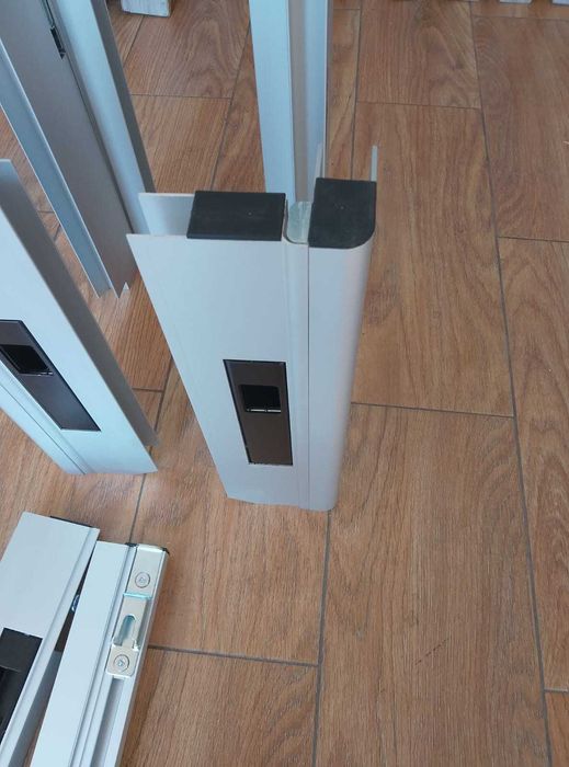 Inchizator oblon aluminiu maner oblo bena iveco sprinter ducato clanta