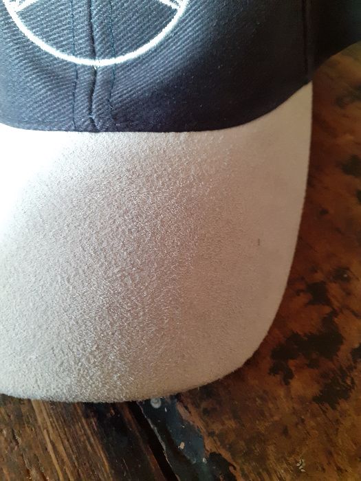 шапка с козирка Мерцедес Mercedes,  Фолкс Ваген Volks Wagen супер