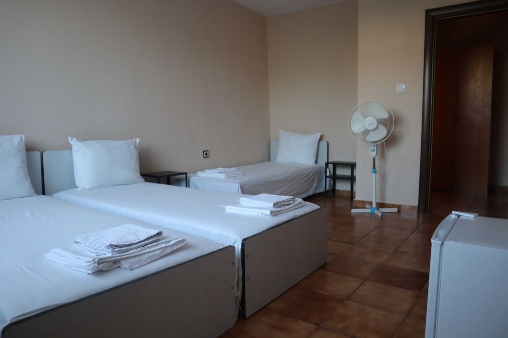 Дава се под наем Къща в с. Кранево, Област Добрич - 25 кв.м за 153 € - Снимка #3