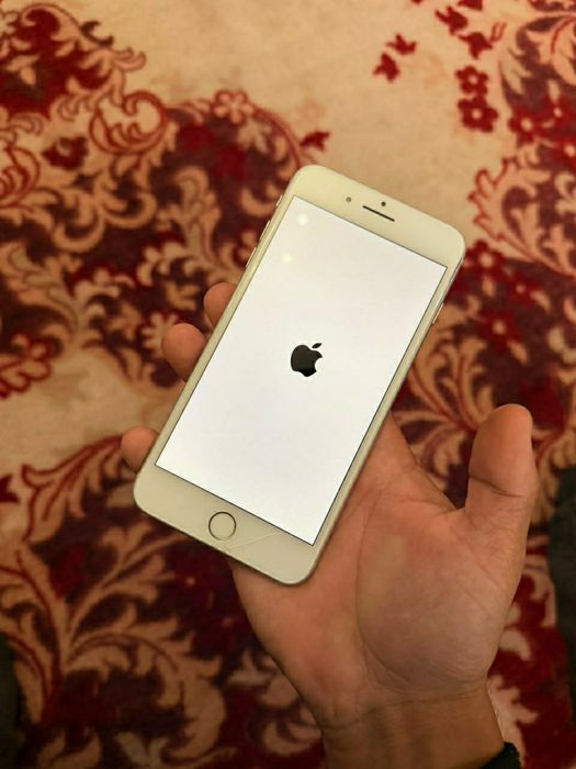 Продам iPhone 8 plus