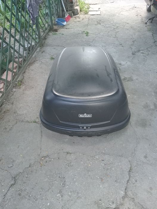 Portbagaj autofolosit