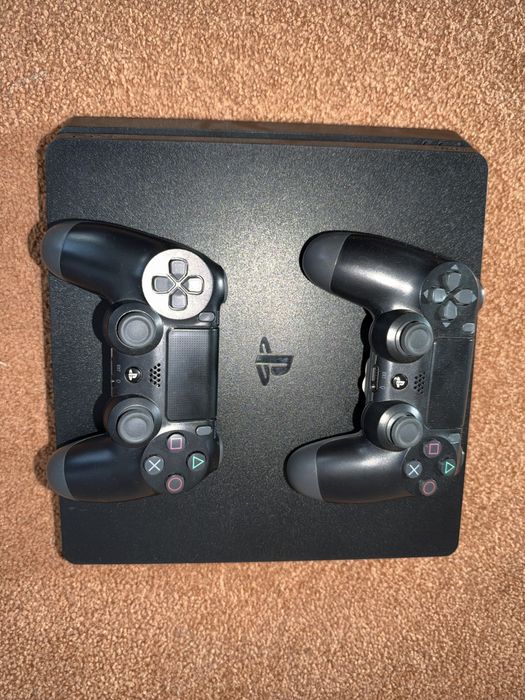 PS4 Slim гарантия+состояние отличное!