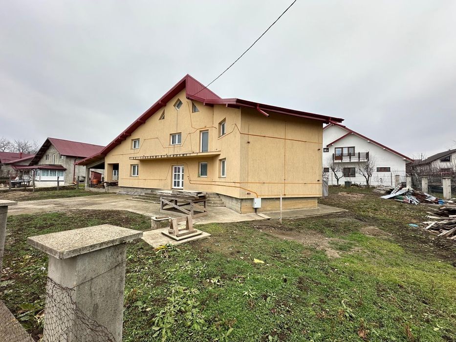 Casa spațioasă Miroslava