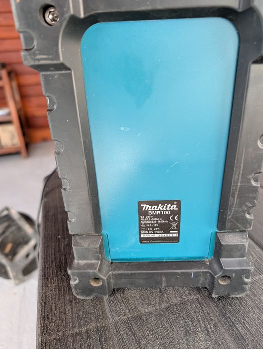 Radio stereo Makita de santier