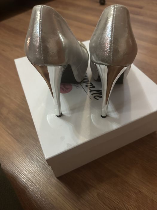 Pantofi argintii de ocazie nr 38