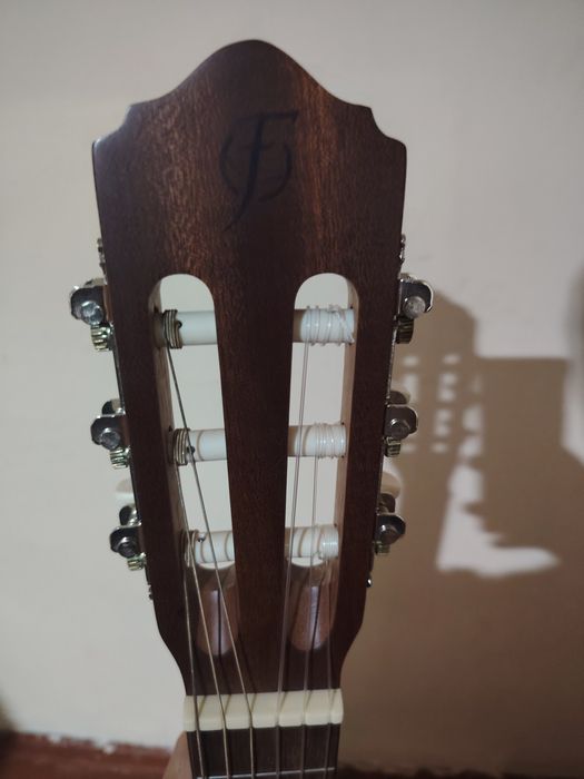 Гитара профессиональная 7