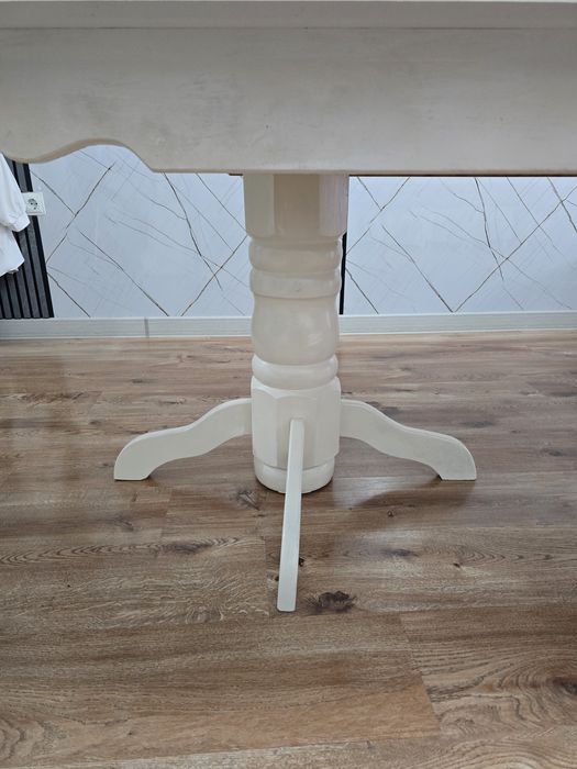 Гостевой стол без стулия