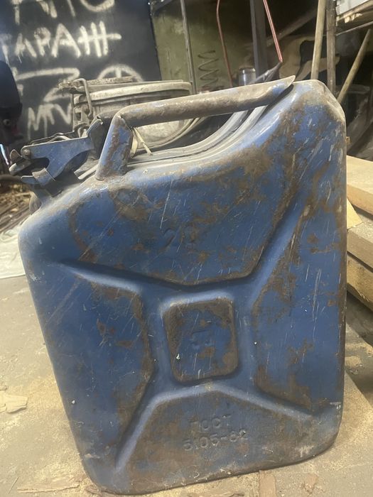 Продам канистры