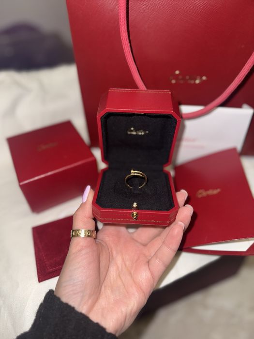 Продам кольцо Картье