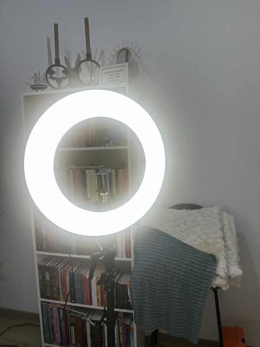 Lampa led ciculara profesionala pentru beauty  45 diametru