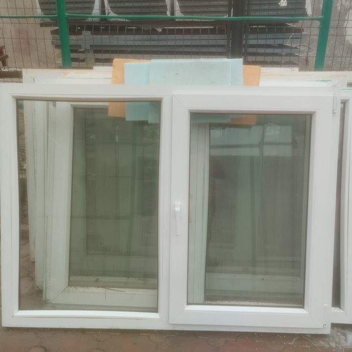 Vând geamuri termopan