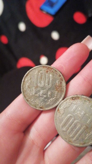 Monede de 5000 de lei și 100 de lei