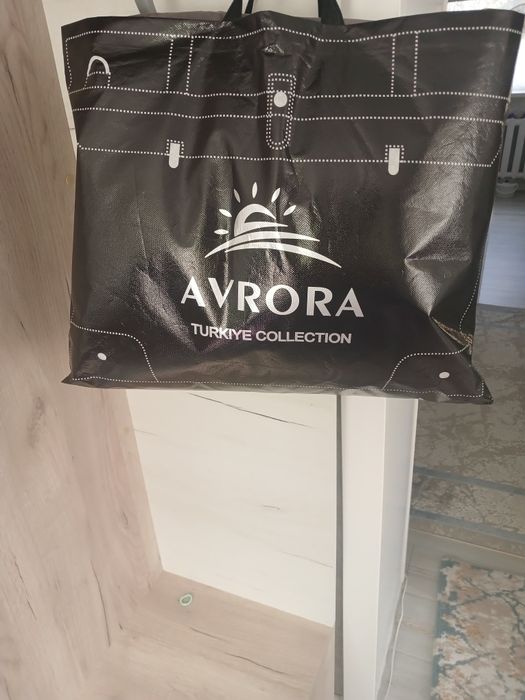 Продам женский пуховик