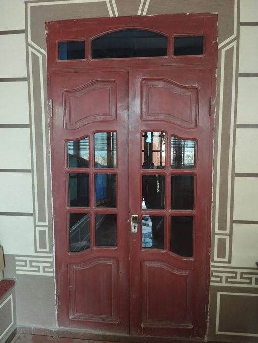 4 та дераза ром хамда 5 та 2 табакали эшиклар сотилади