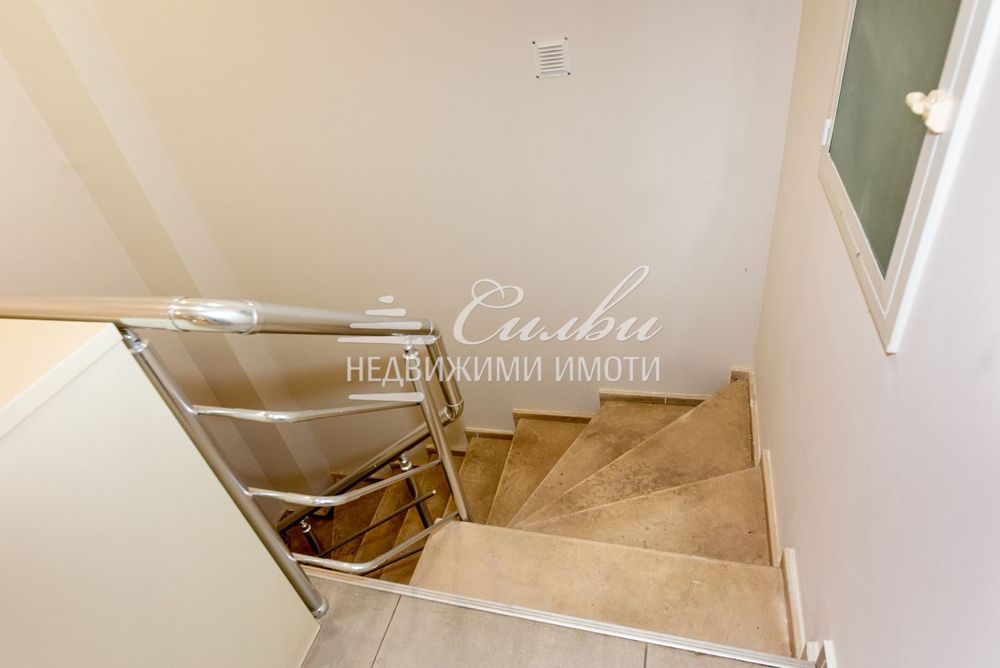 Продава се МАГАЗИН в централната част на града