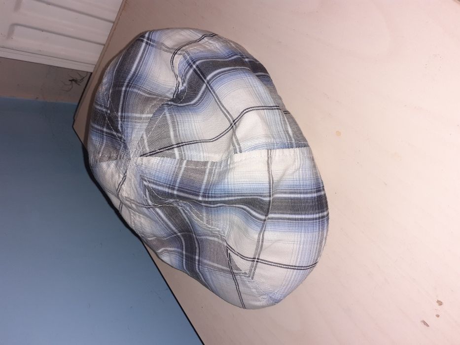 Sapca frumos inscriptionata