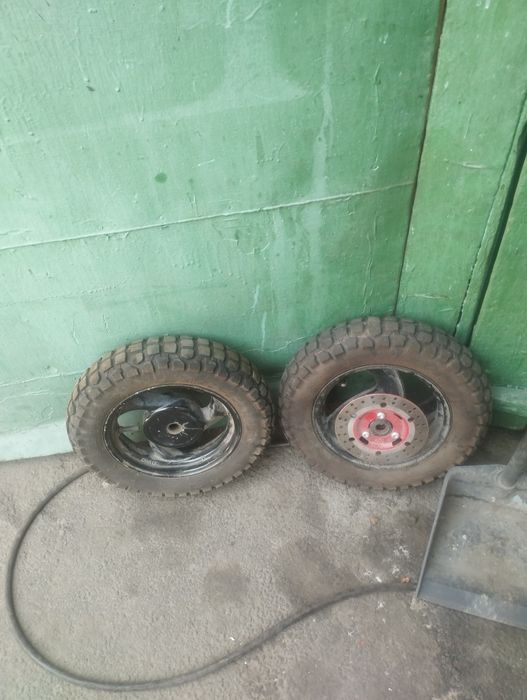 Продам колеса на мопед разные размеры