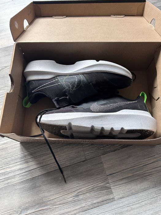 Маратонки Nike номер 37,5