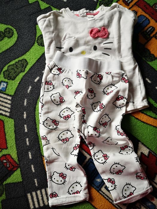 Lot de hainute pentru fetita intre 1- 3/4 anisori(36 piese) , HM si al