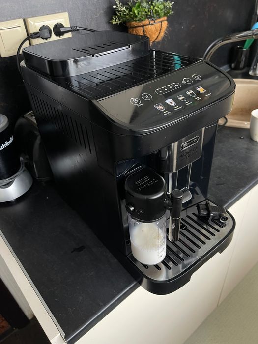 Кафемашина Delonghi Magnifica Evo