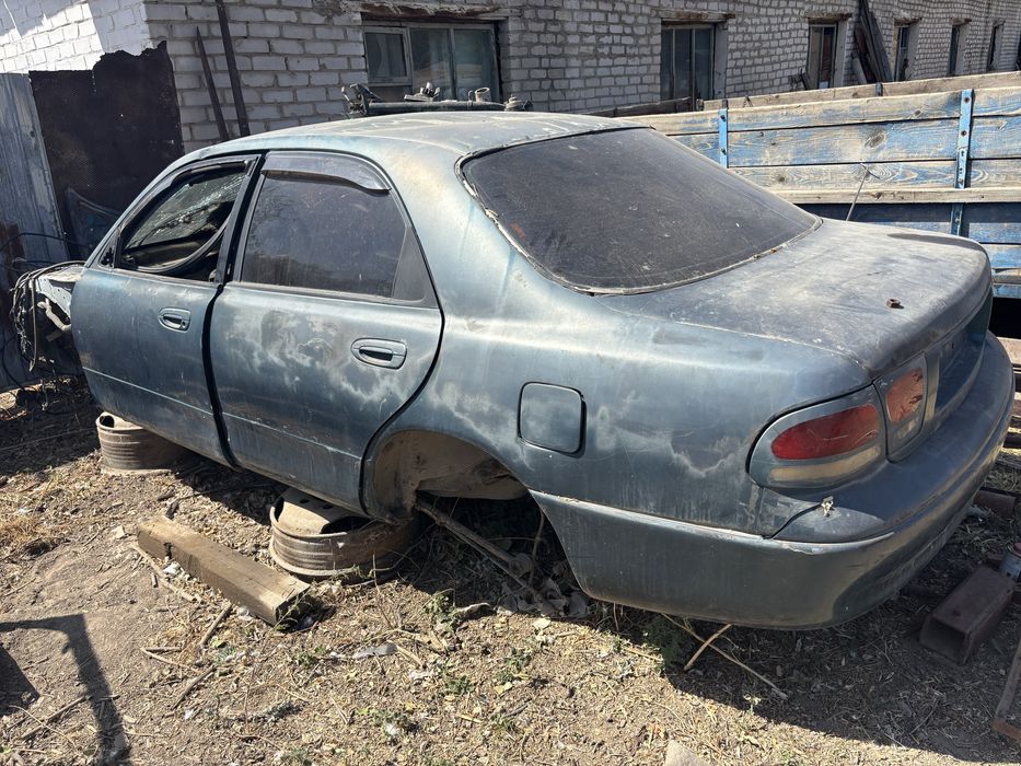 Мазда кронус ………….