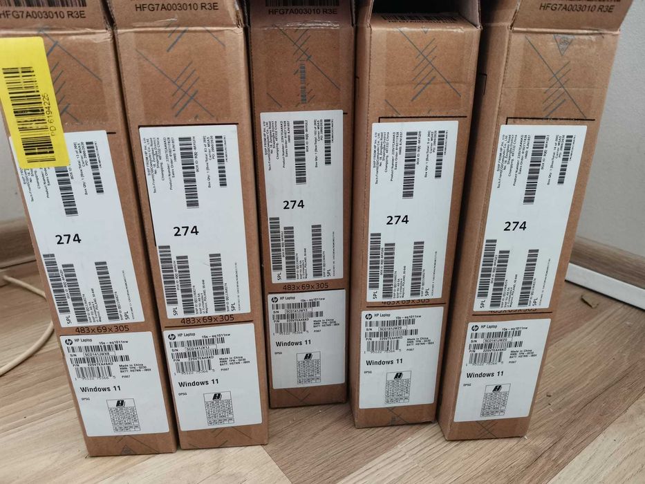 Lot 13 laptopuri HP Ryzen 7, 8GB, SSD 512GB - lichidare firmă, en-gros