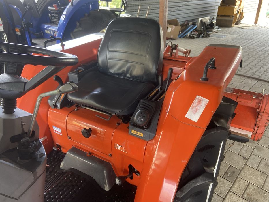 Tractor japonez Kubota GL23, 4x4, 23cp + feza