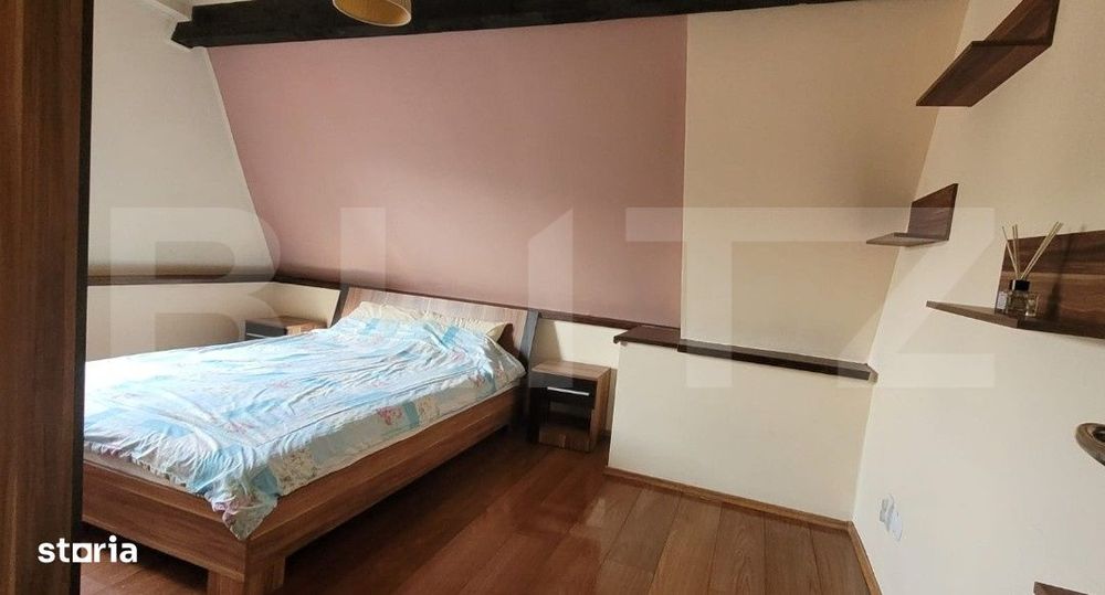 Apartament cu 2 camere, semidecomandat, etaj 3/3,  cu parcare, zona Mu