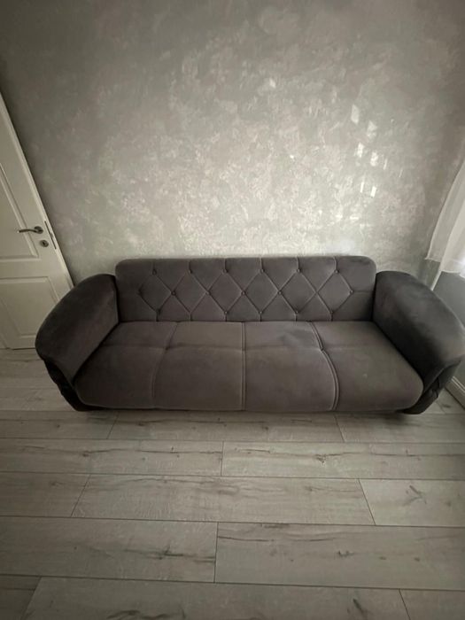 Canapea retractabilă