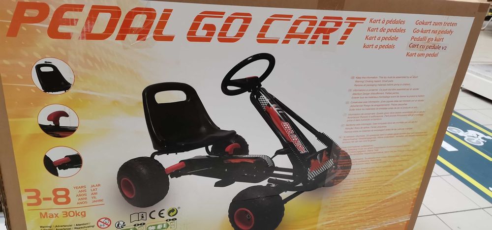 Vand Kart cu pedale, Negru, NOU, Varsta 3 - 8 Ani, Pret 349 Lei