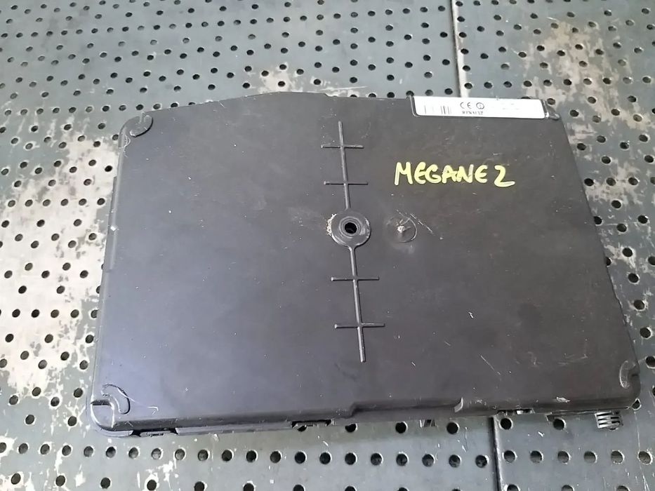 Modul calculator confort uch renault megane 2 8200780007 u118400140j 8200623826b
