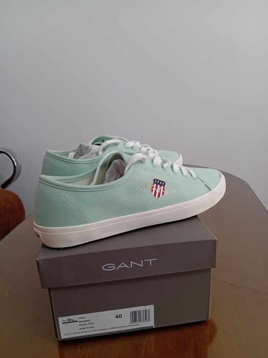 Tenesi Gant nou cutie