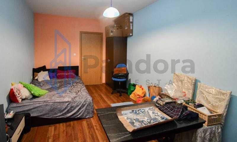 Дава се под наем Тристаен апартамент в София, Полигона - 120 кв.м за 525 € - Снимка #5