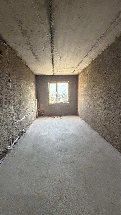 Микрорайон,Продаётся 3х комнатная Коробка