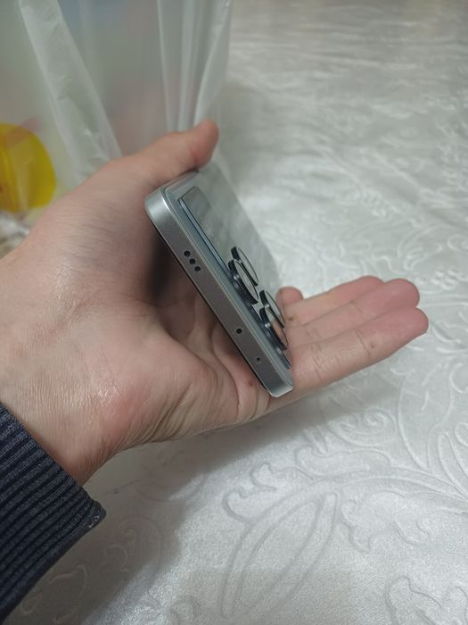 Продаётся Poco X6 Pro