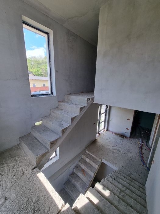 Vila noua D+P+M in Stefanesti la 2 km de Pitesti