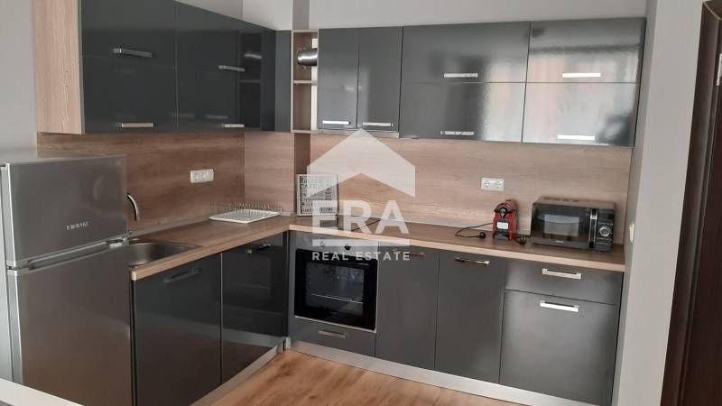Продава се Двустаен апартамент в Поморие - 61 кв.м за 894 €/кв.м - Снимка #2