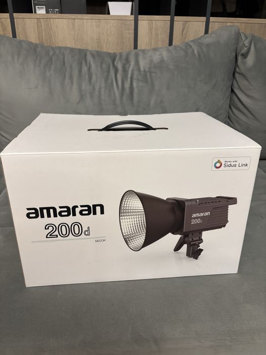 Aputure Amaran 200d + Softbox Lightdome SE